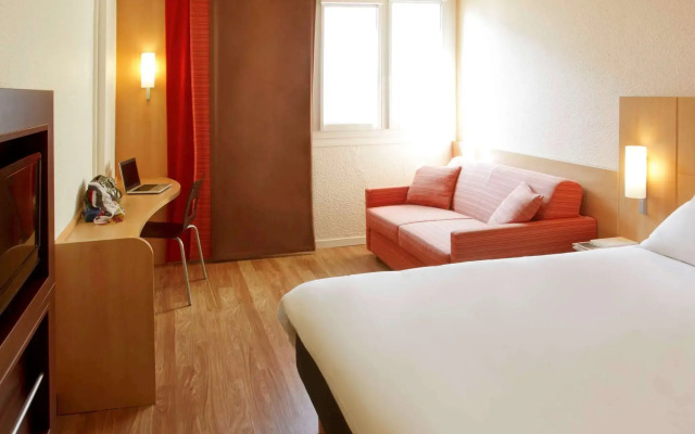 ibis Roanne
