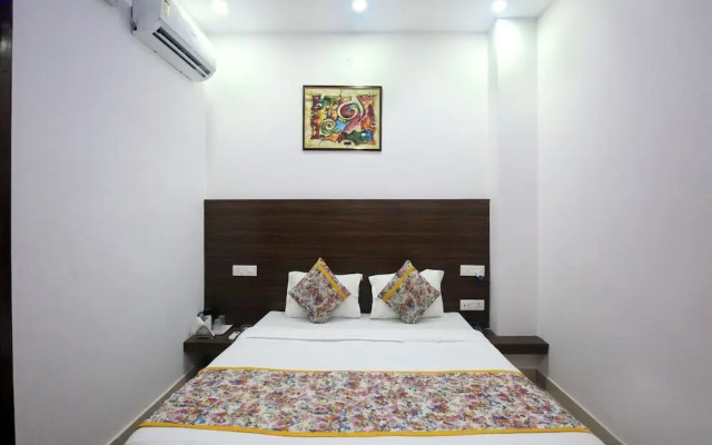 Starlet Prime by OYO Rooms