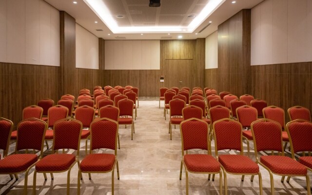 Engin Otel