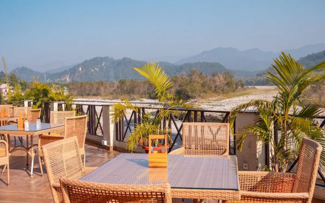Manu Maharani Resort Corbett