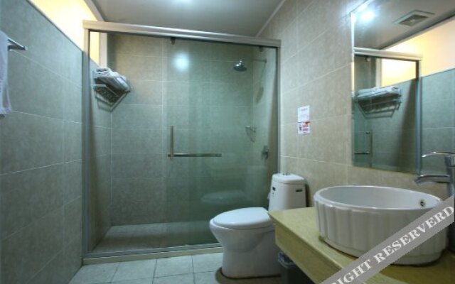 Changshuo Impression Hotel (Anji Wanxiang World Shopping Plaza)