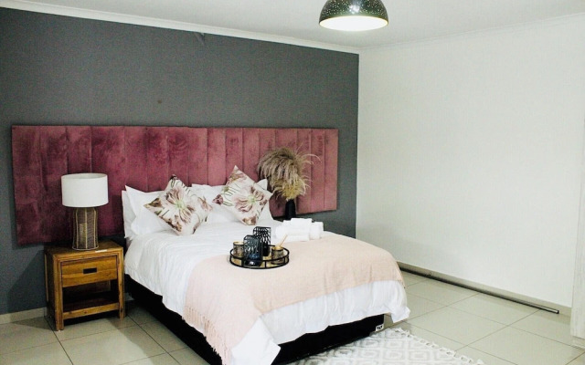 Remarkable 1-bed Apartment in Sandton