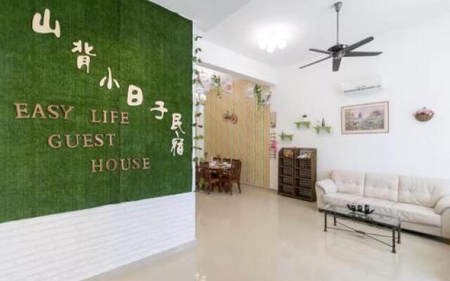 Easy Life Guest House