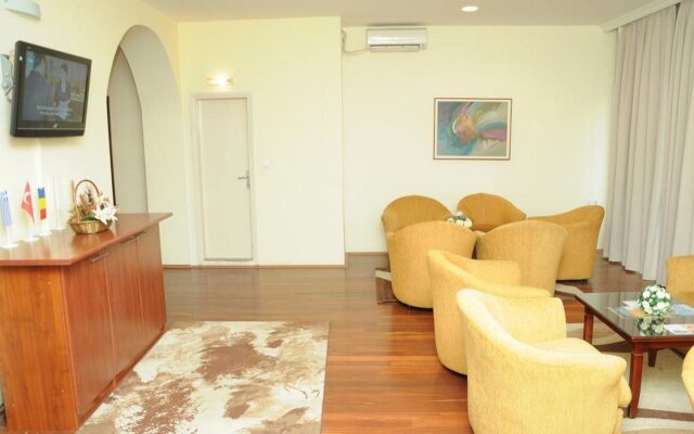 Epinal Hotel Shirok Sokak