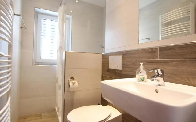 DHH Meisenweg 14 Vroni