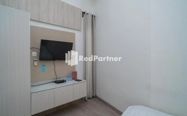OYO 2248 Yayah Rooms Syariah