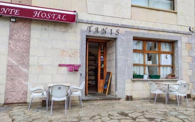 Hostal Restaurante Tanis