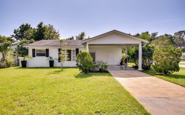 Bright Florida Home w/ Patio & Grill, Near Beaches