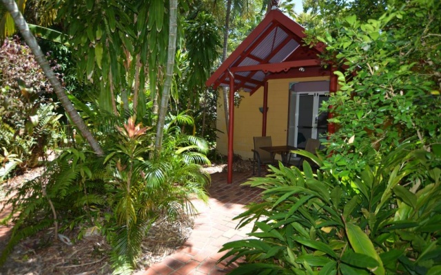 Shambhala Retreat Magnetic Island Cottages – Outside – Magnetic Island