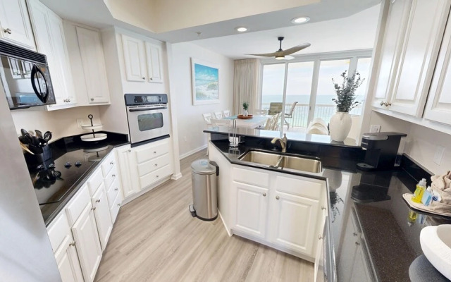 Silver Beach 1104w 3 Bedroom Condo