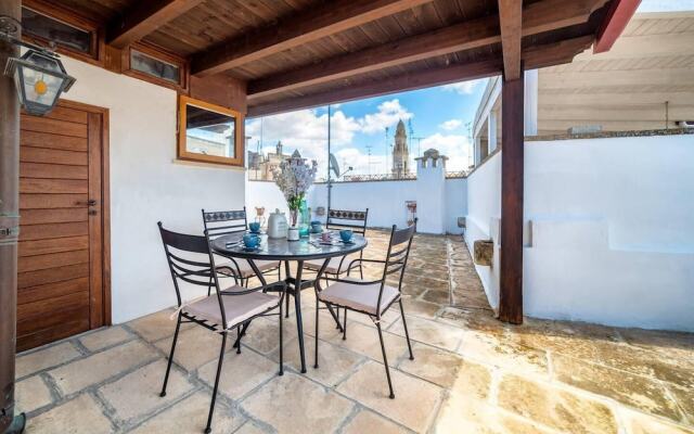 Holiday Home Sleeps 6 in the Historic Center of Le