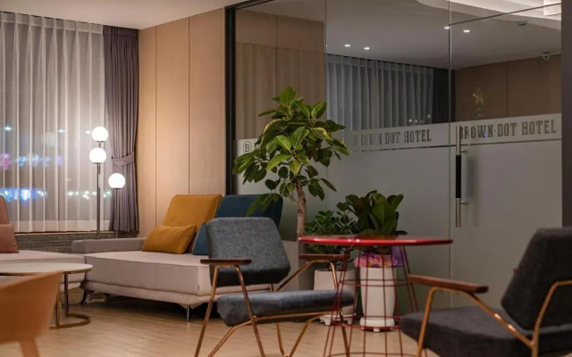Bally Hotel