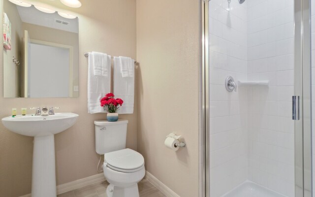 Four Bedroom Sleeps 10 w/GameRoom 5152A