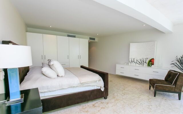 Magia by Riviera Rentals