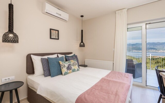 Amazing Home in Polje With Wifi and 5 Bedrooms