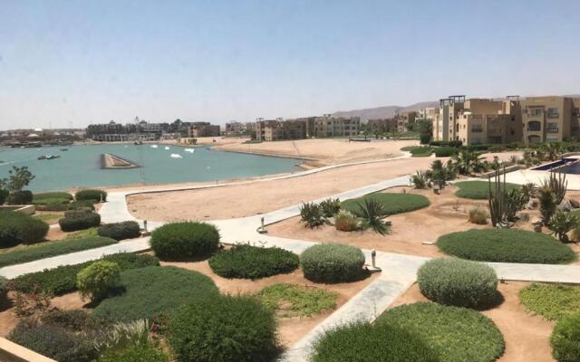 Waterside Apartments, El Gouna 1Bd plus Private Roof Terrace