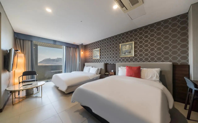 Hotel Wiz