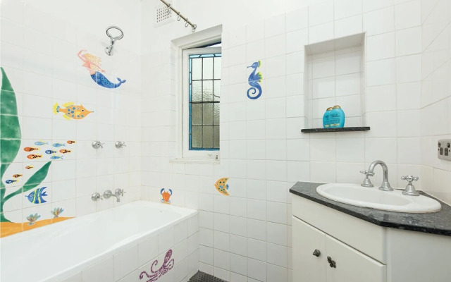 Comfy Coogee Living H328
