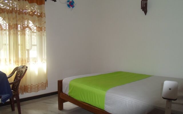 Amada Lake View Homestay