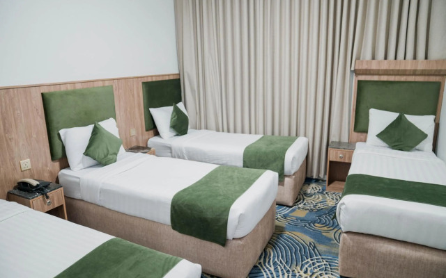 Hayah Plaza Hotel