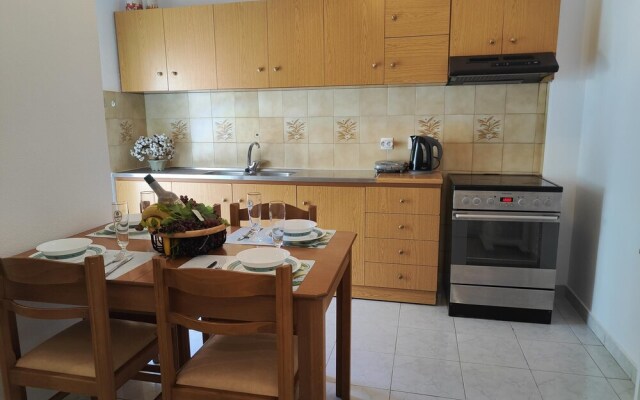 Laurel LK Apt in Kremasti Near Airport Rhodes
