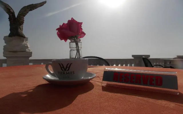 Paradise Lukova Hotel