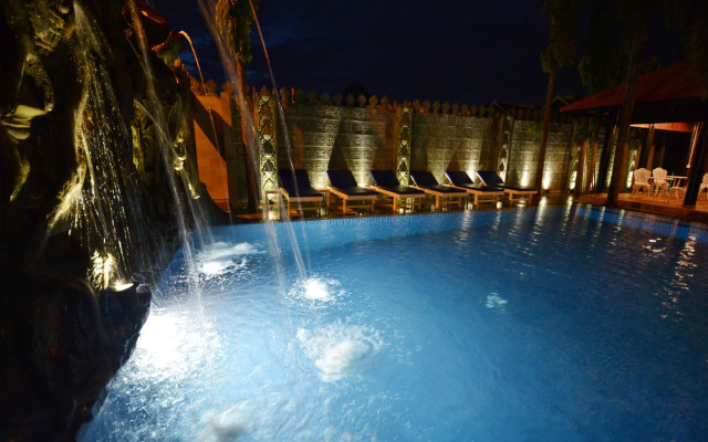 The Suite By Royal Crown Hotel
