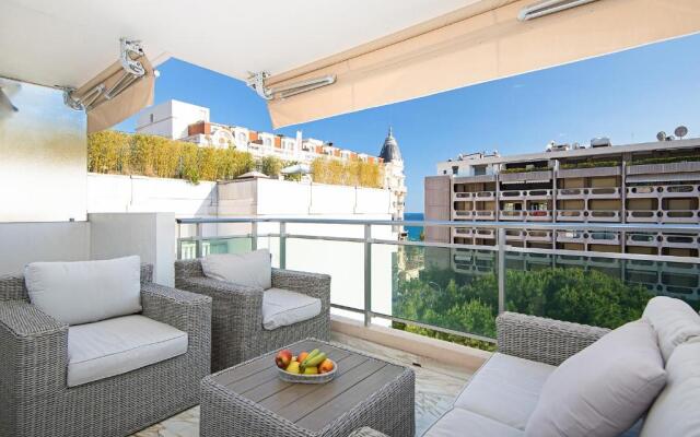 Last Floor Sea View 100M From Croisette And Beaches 5 Min Walk From Palais