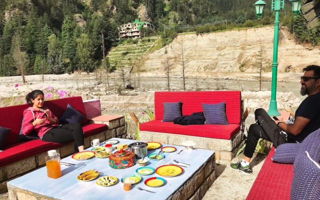 Banjara Camp & Retreat Sangla