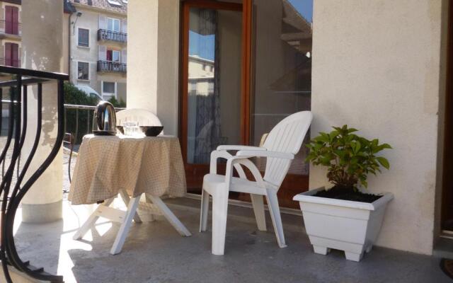 4 Clarence app avec parking Hyper centre Thonon