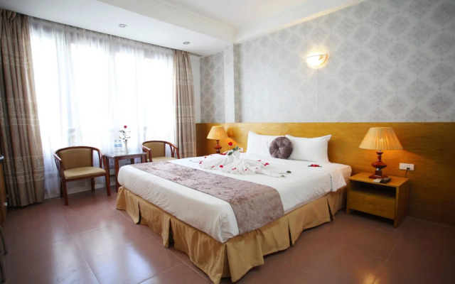 Madam Moon Hotel
