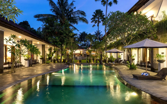 Ubud Raya Hotel