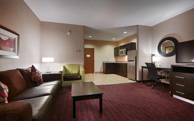 Best Western Plus Cushing Inn & Suites