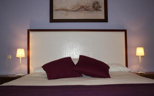 Hotel Cuatro Calzadas