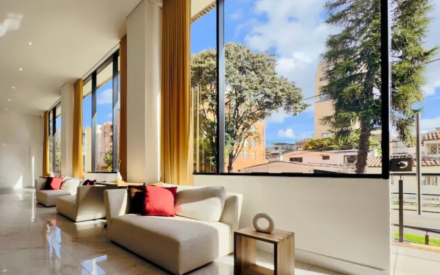 Beautiful 1BR Balcony in Santa Barbara