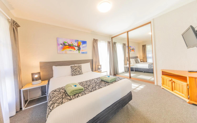 Coachman's Eden – Guest Rooms – Eden