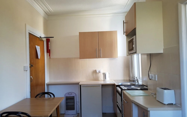 Coombe Lodge Holiday Flats