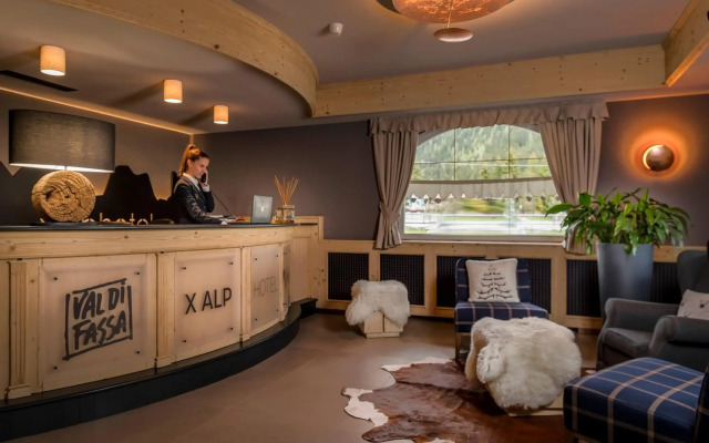 X Alp Hotel