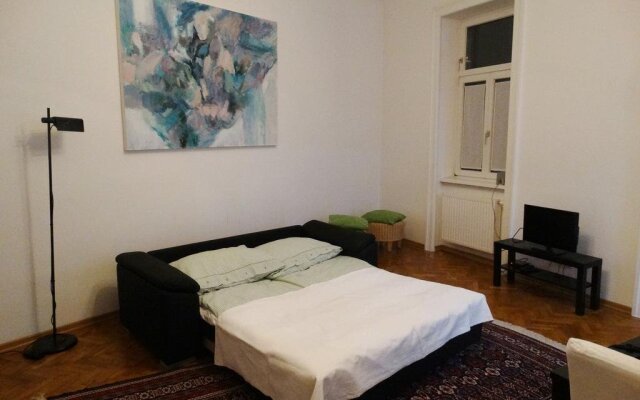 Altbau-Garconniere