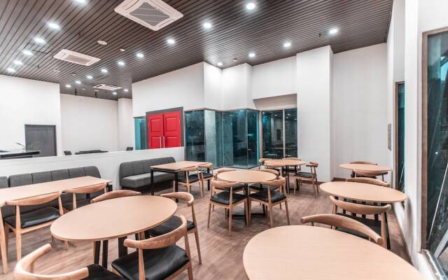 Super OYO Townhouse 1 Hotel Salemba