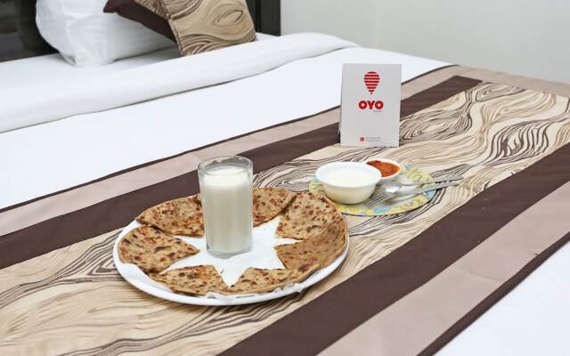OYO 8910 Celeste Inn