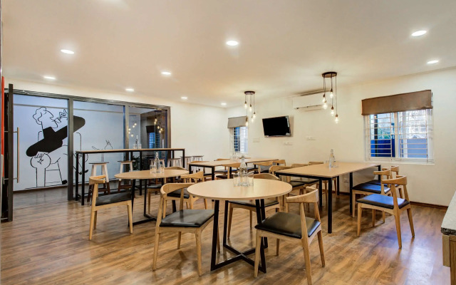 Oyo Townhouse 294 Near Artemis hospital