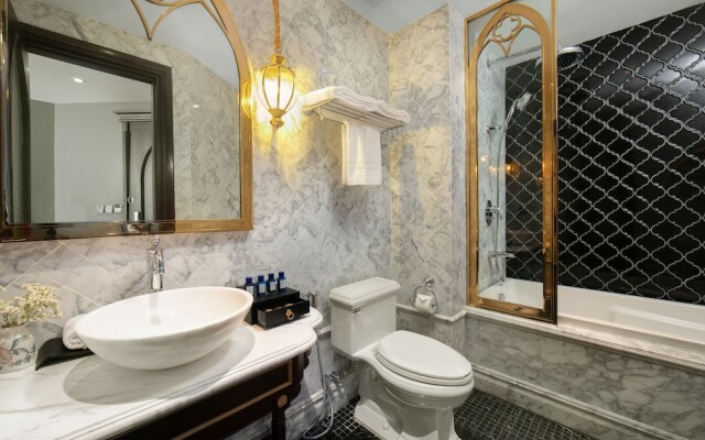 Le Chanvre Hanoi Hotel & Spa