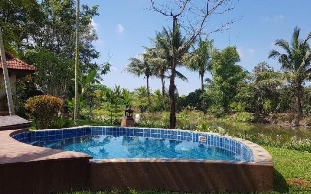 Free Clouds Resort