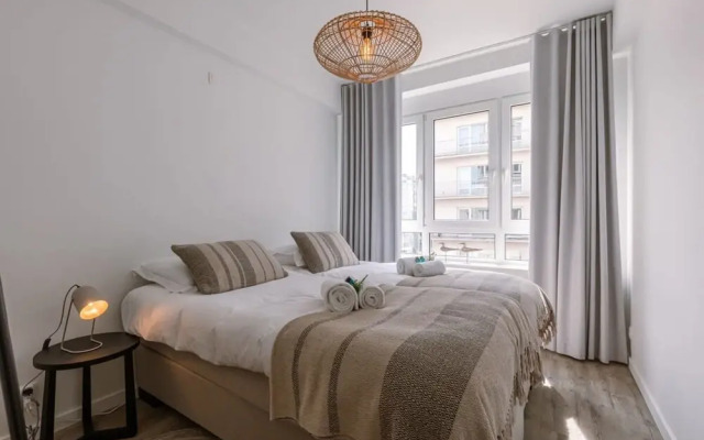 Bright Modern Apartment Close to the Casino