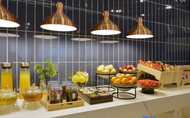 Mehood Hotel (Xi'an Bell and Drum Tower Daming Palace Longshouyuan Subway Station Branch)