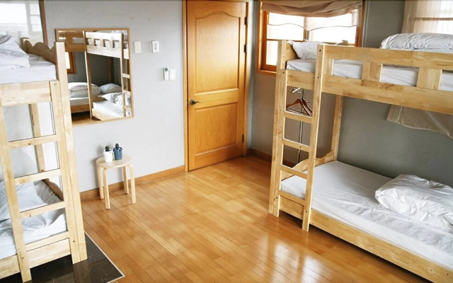 Malzza House - Hostel