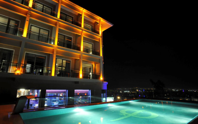 Celik Palace Hotel Convention Center & Thermal SPA