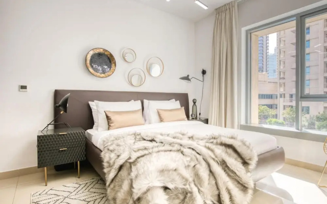 Radiant Urban Retreat With Iconic Burj Khalifa Vws - Apartment in ดูไบ - Photo 4