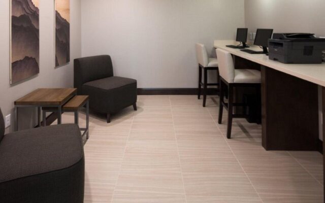 Staybridge Suites Houston East - Baytown by IHG